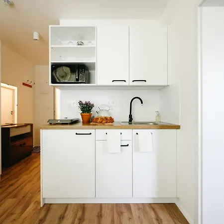 Bytovka1962 Aparthotel Manetin